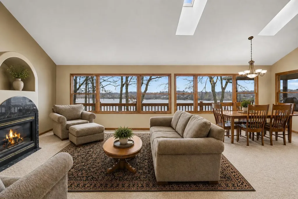 9895 Lakeview Drive Oronoko Charter Township MI 49103