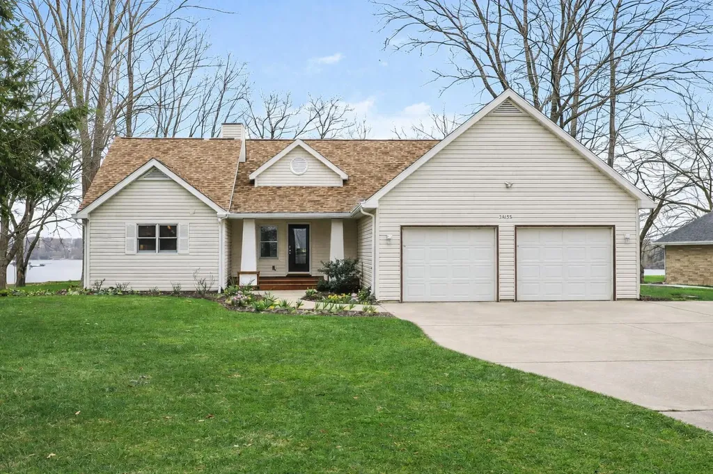 9895 Lakeview Drive Oronoko Charter Township MI 49103