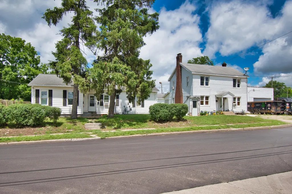 931 Cherry Street Niles City MI 49120