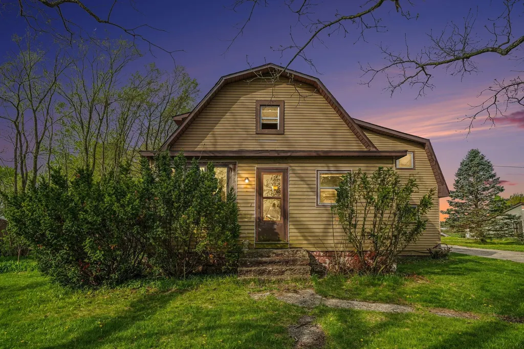 8612 Stevensville Baroda Road Baroda Township MI 49101