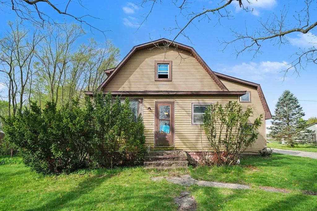 8612 Stevensville Baroda Road Baroda Township MI 49101