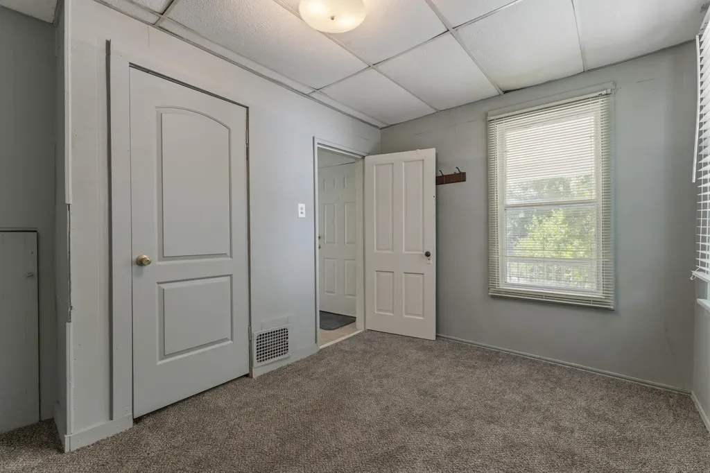 319 S 5th Street Niles City MI 49120