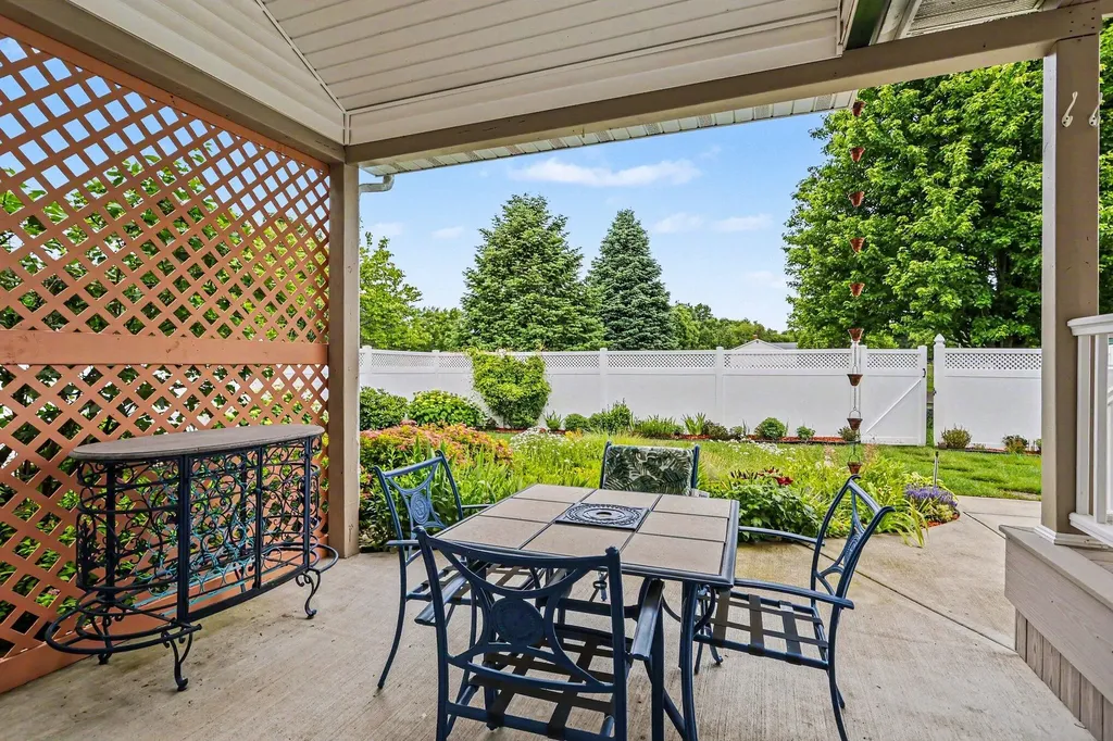 29390 Saddlebred Lane Pokagon Township MI 49047