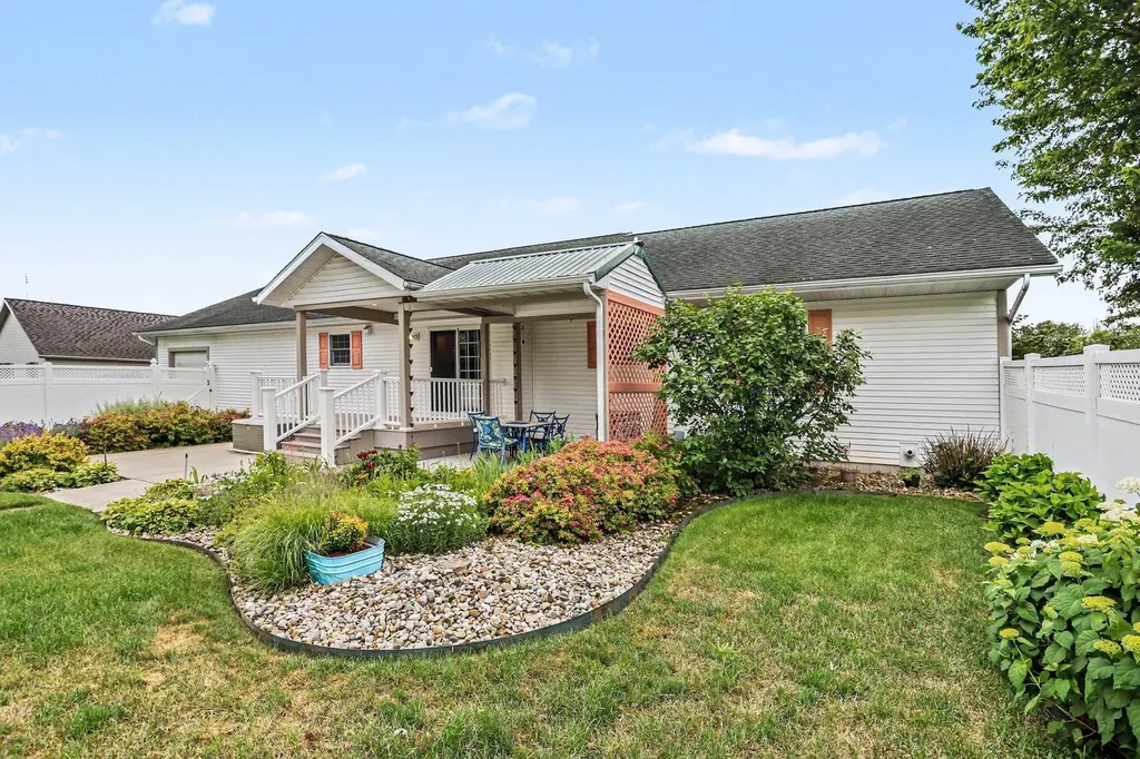 29390 Saddlebred Lane Pokagon Township MI 49047