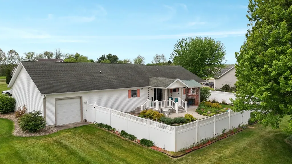 29390 Saddlebred Lane Pokagon Township MI 49047