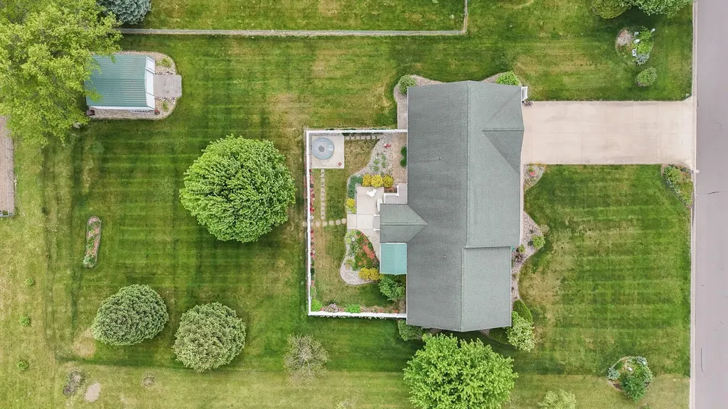 29390 Saddlebred Lane Pokagon Township MI 49047