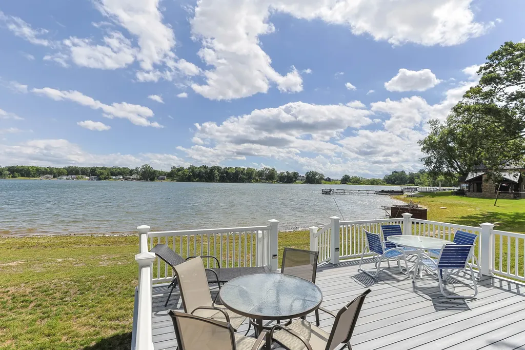 27061 Curtis Drive Ontwa Township MI 49112