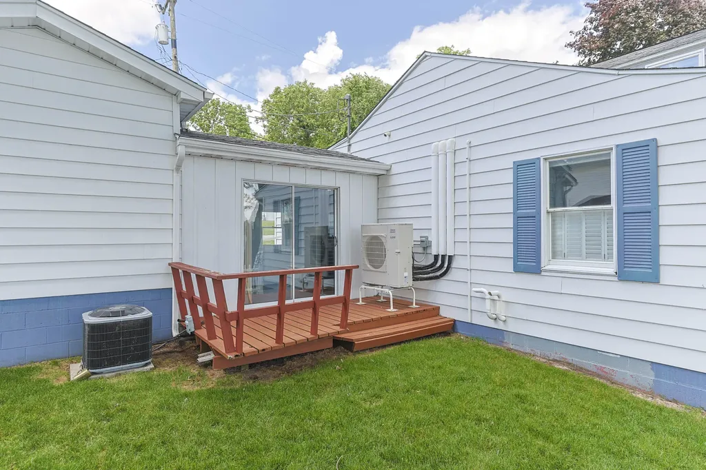 27061 Curtis Drive Ontwa Township MI 49112