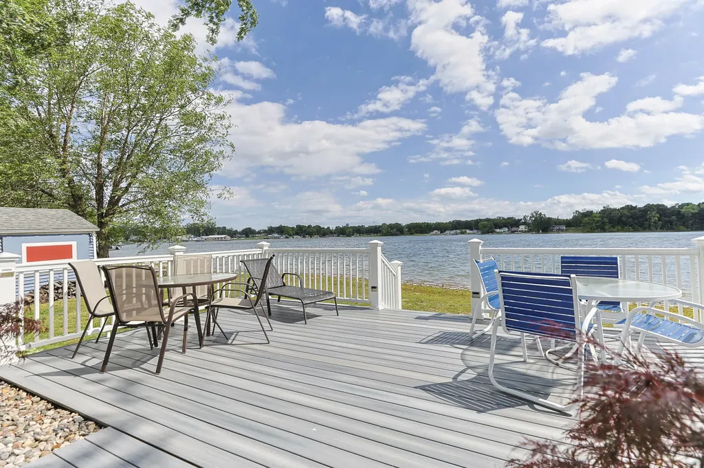 27061 Curtis Drive Ontwa Township MI 49112