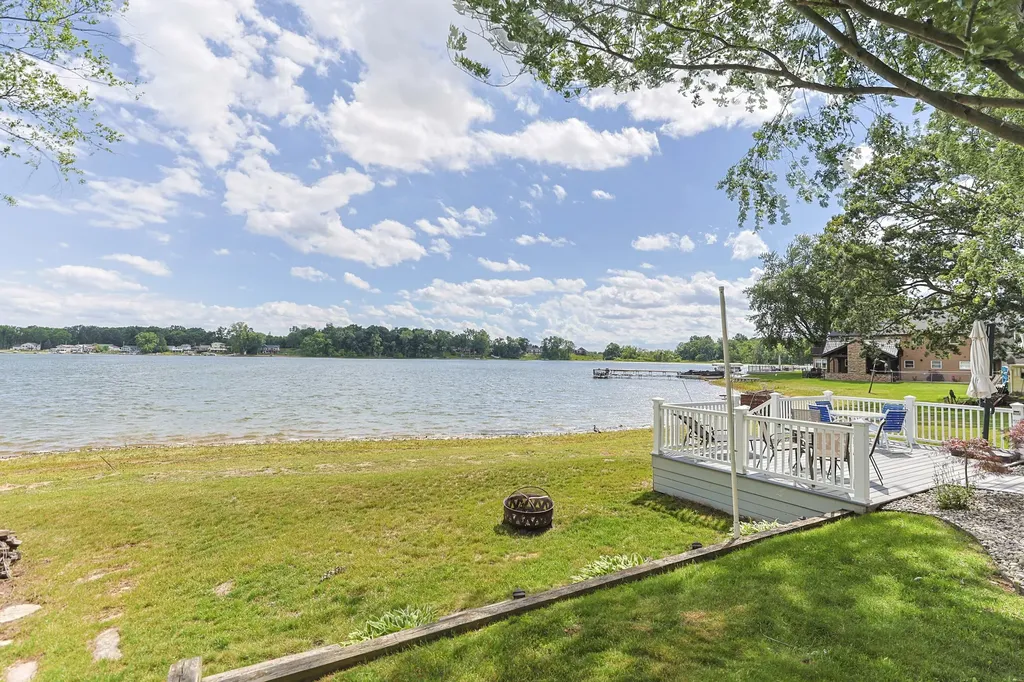 27061 Curtis Drive Ontwa Township MI 49112