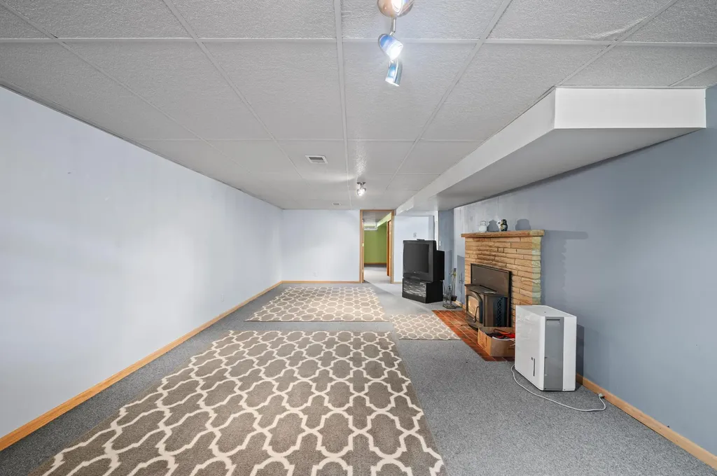 2225 Maple Path Shoreham Village MI 49085