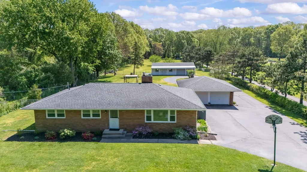 2225 Maple Path Shoreham Village MI 49085