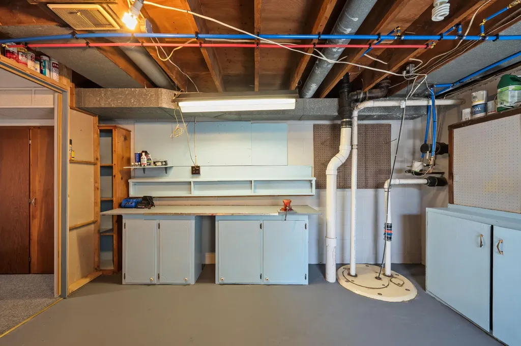 2225 Maple Path Shoreham Village MI 49085