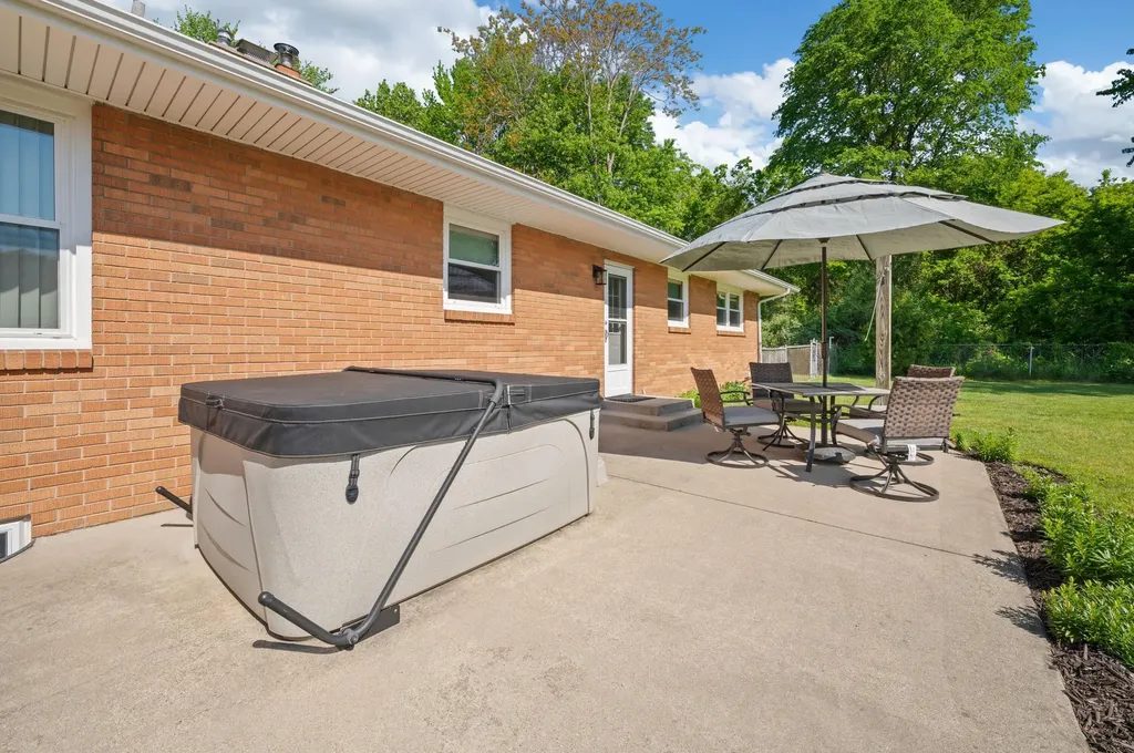 2225 Maple Path Shoreham Village MI 49085
