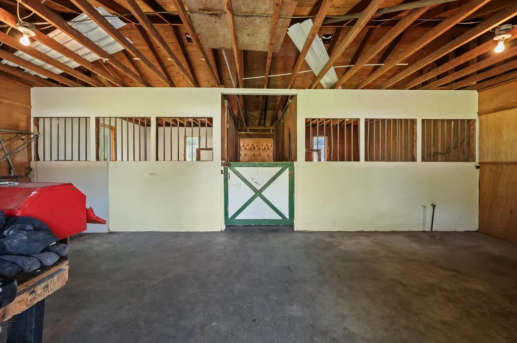 2225 Maple Path Shoreham Village MI 49085