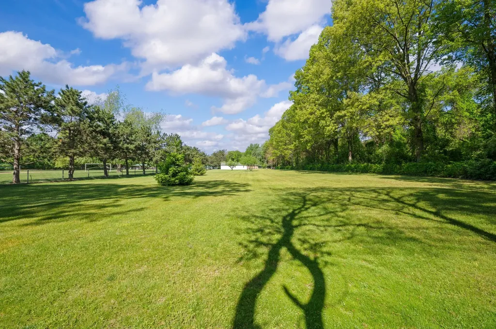 2225 Maple Path Shoreham Village MI 49085