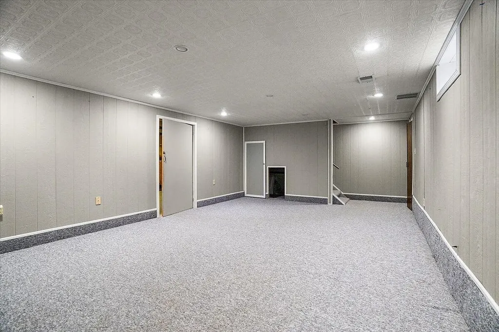 5866 Ponderosa Drive Lincoln Charter Township MI 49127