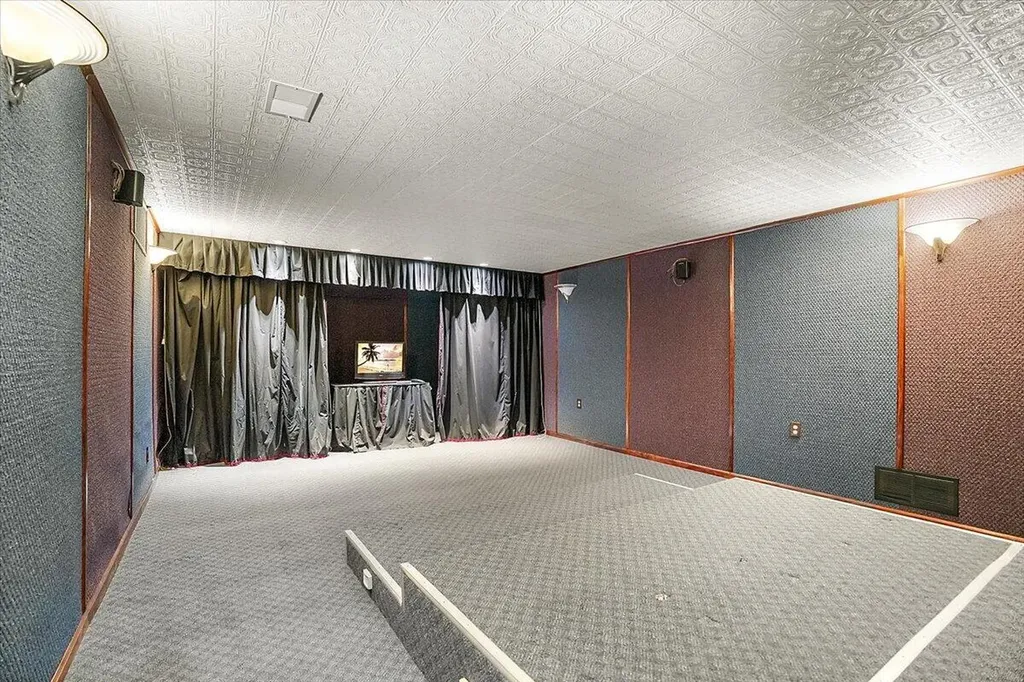 5866 Ponderosa Drive Lincoln Charter Township MI 49127