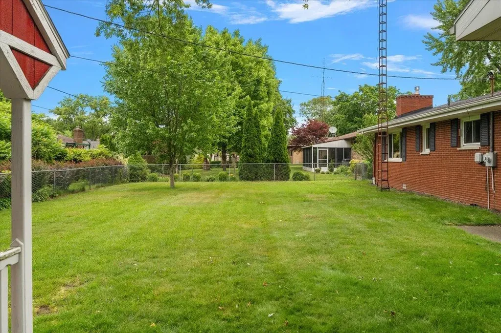 5866 Ponderosa Drive Lincoln Charter Township MI 49127