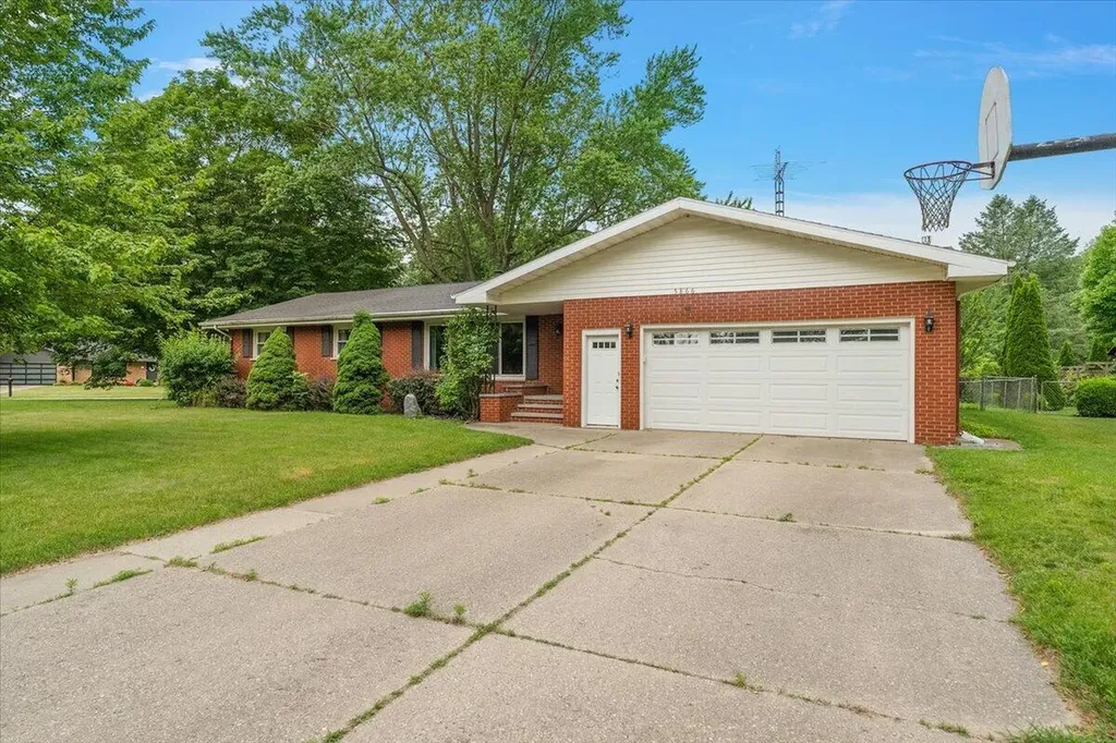5866 Ponderosa Drive Lincoln Charter Township MI 49127
