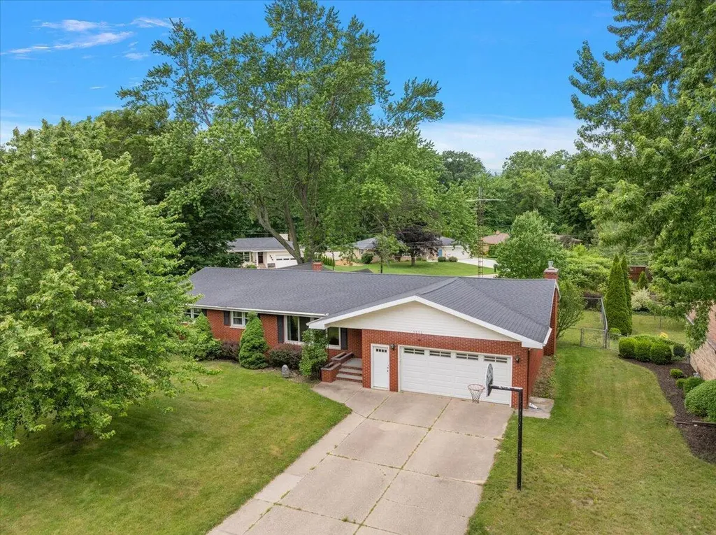 5866 Ponderosa Drive Lincoln Charter Township MI 49127