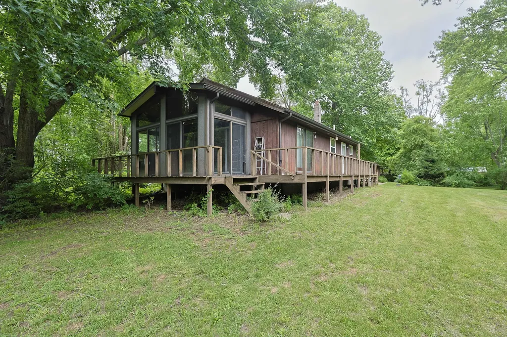 4060 Buffalo Bertrand Township MI 49107