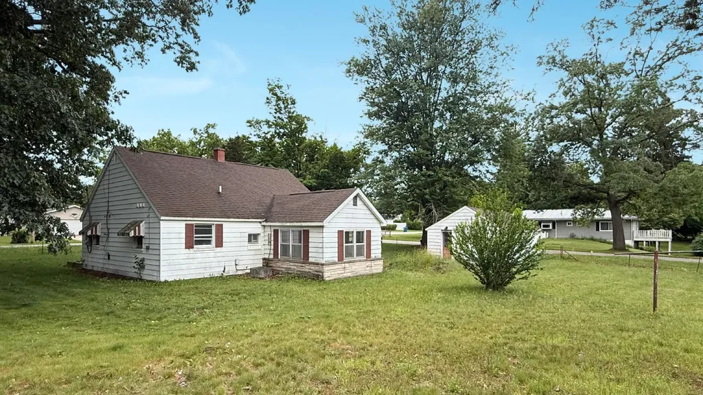 301 Mcmaster Street Dowagiac City MI 49047