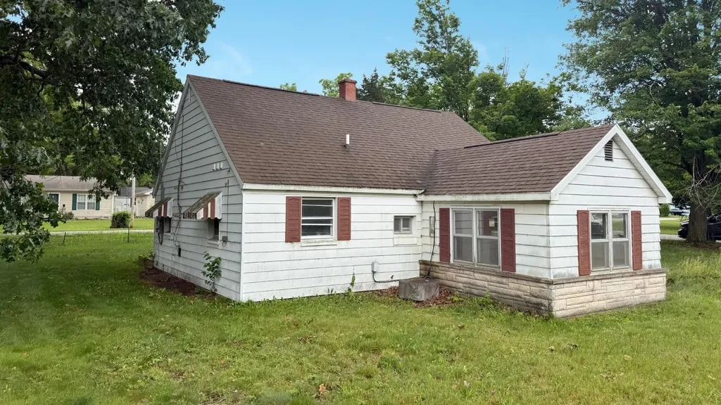 301 Mcmaster Street Dowagiac City MI 49047