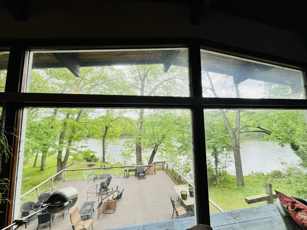1905 Champlain Drive Bertrand Township MI 49120
