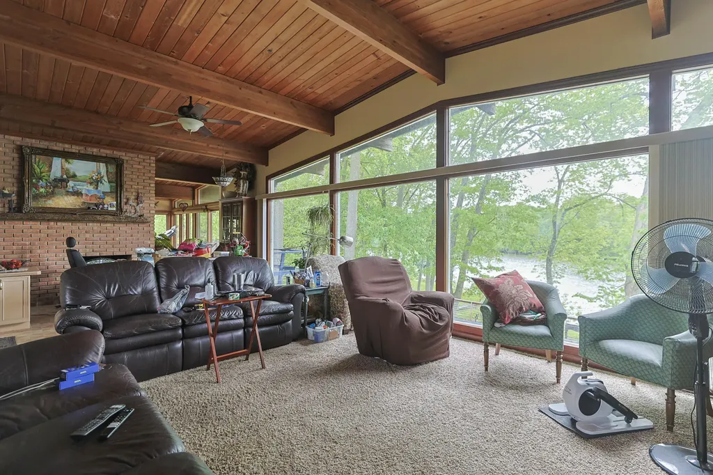1905 Champlain Drive Bertrand Township MI 49120
