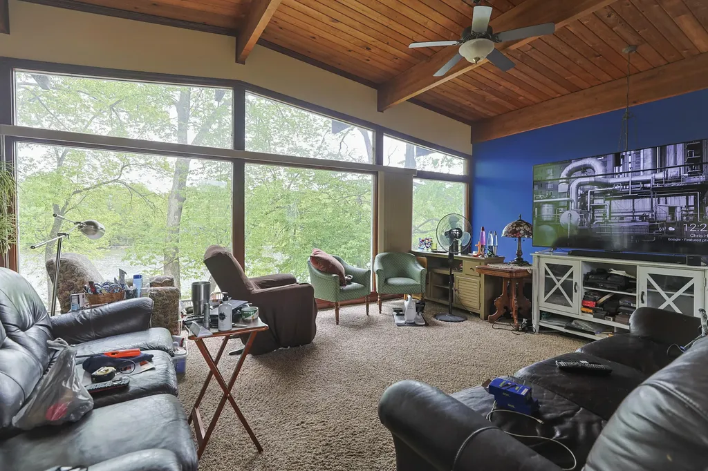 1905 Champlain Drive Bertrand Township MI 49120
