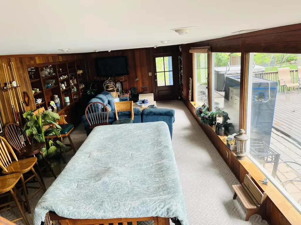 1905 Champlain Drive Bertrand Township MI 49120