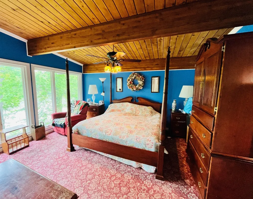 1905 Champlain Drive Bertrand Township MI 49120