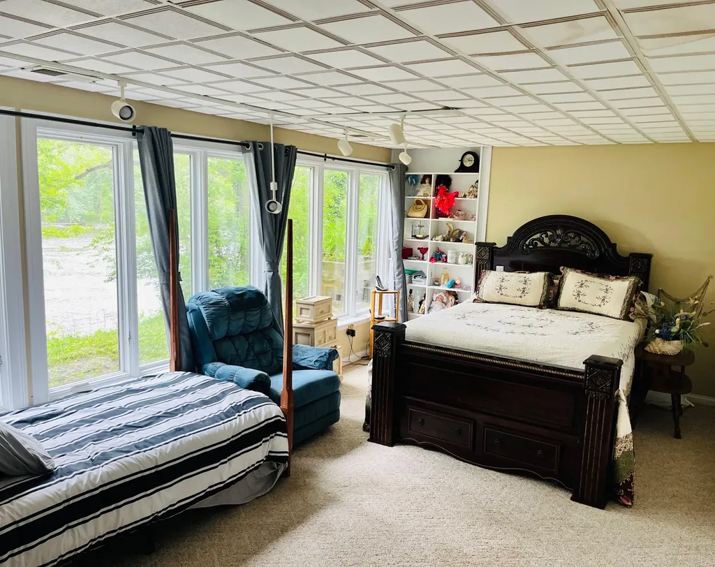 1905 Champlain Drive Bertrand Township MI 49120