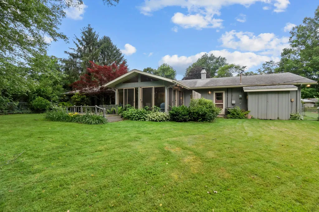 1005 Sassafras Lane Niles Township MI 49120