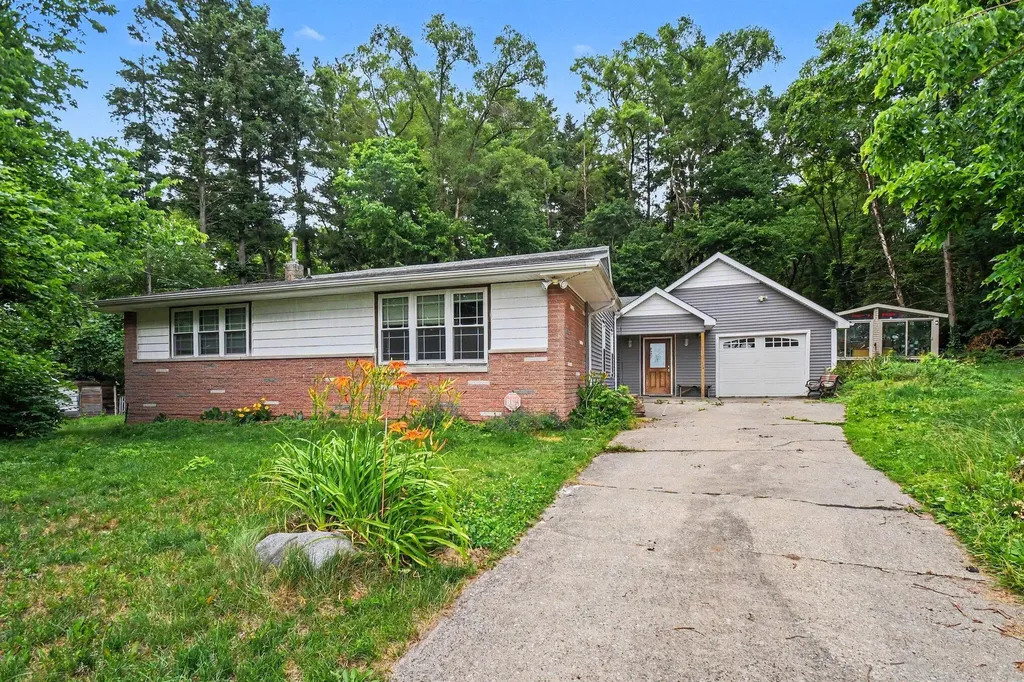 1519 N Philip Road Niles Township MI 49120