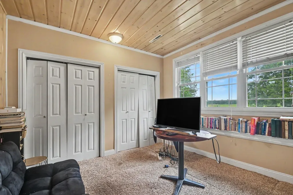 1519 N Philip Road Niles Township MI 49120