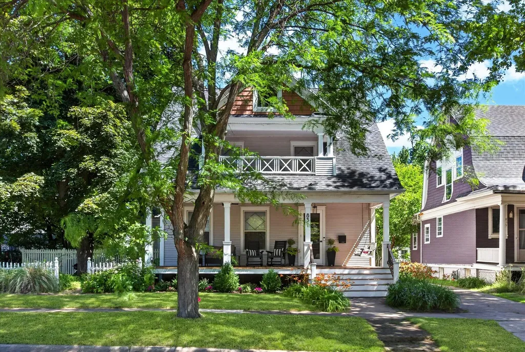 831 Wisconsin Avenue St. Joseph City MI 49085