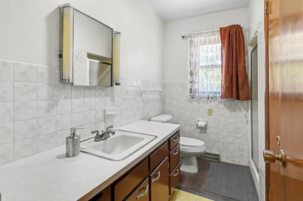 1767 N Cambridge Place St. Joseph Charter Township MI 49085
