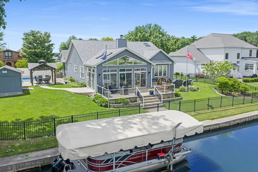 68271 Eagle Lake Road Ontwa Township MI 49112