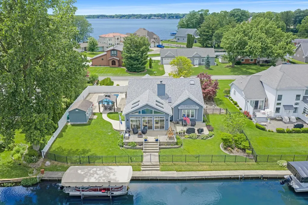68271 Eagle Lake Road Ontwa Township MI 49112