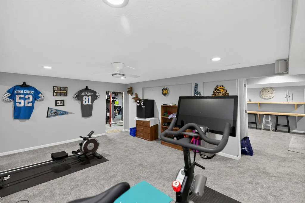68271 Eagle Lake Road Ontwa Township MI 49112