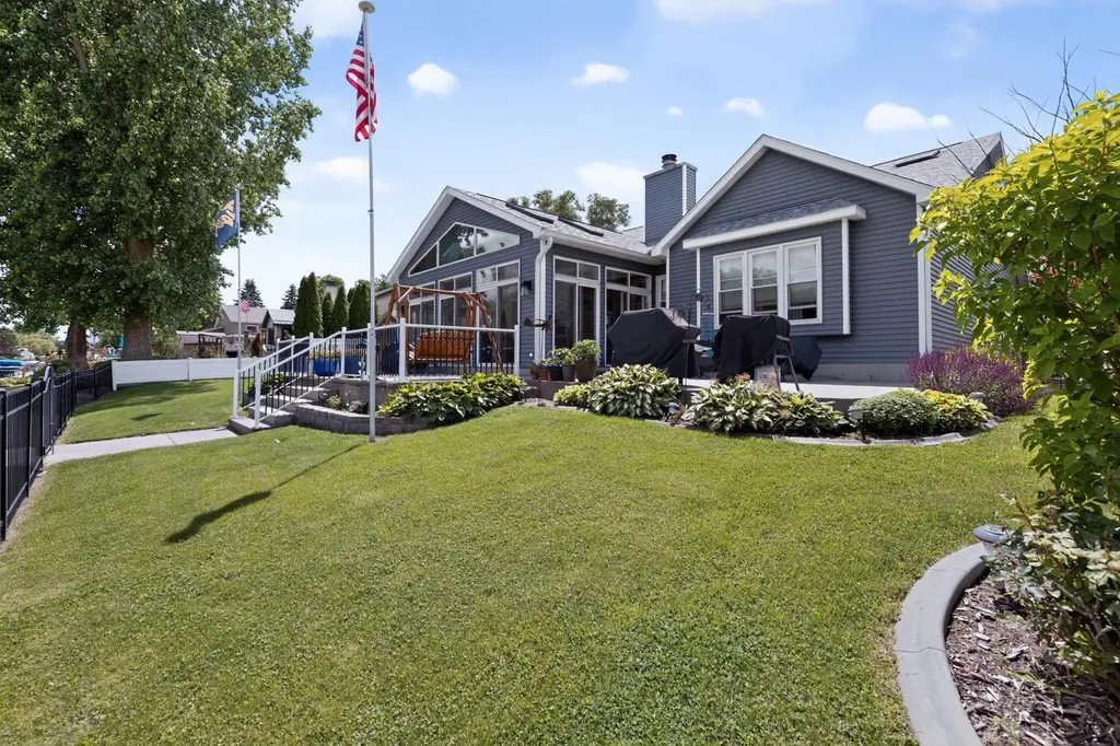 68271 Eagle Lake Road Ontwa Township MI 49112