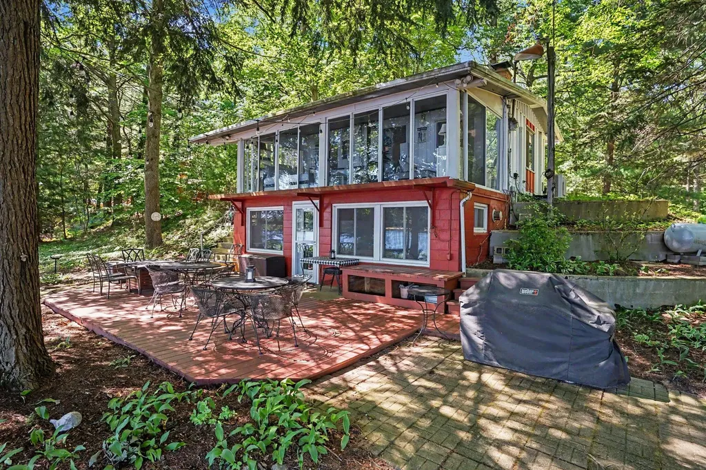 10041 County Road 215 Columbia Township MI 49056