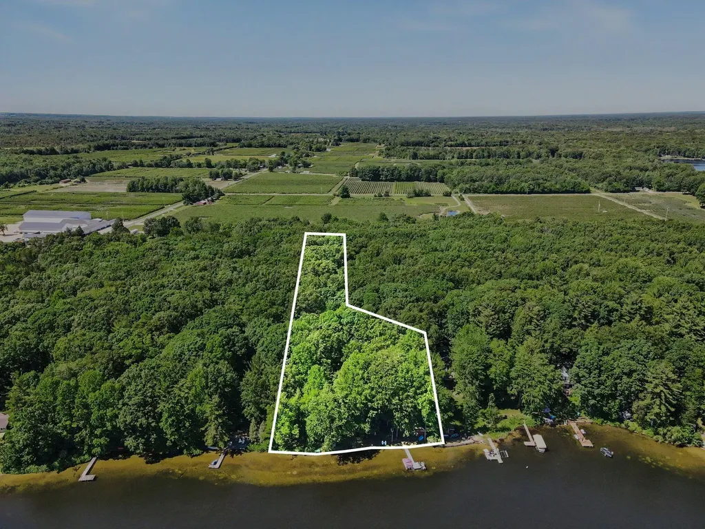 10041 County Road 215 Columbia Township MI 49056