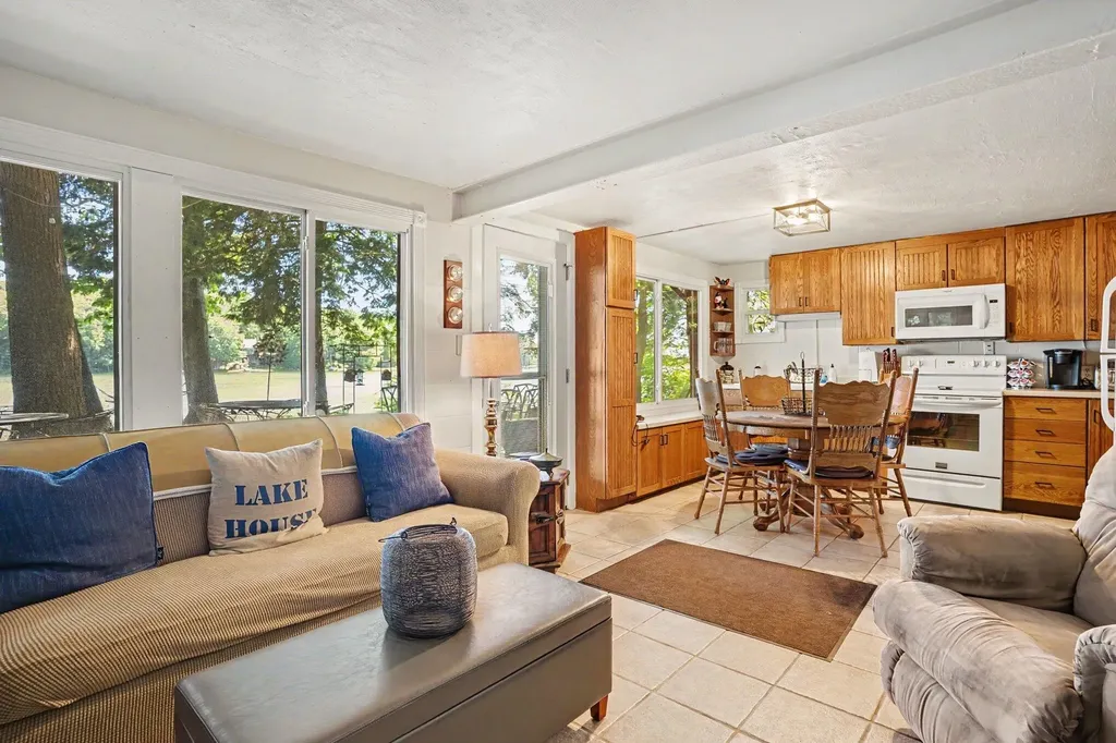 10041 County Road 215 Columbia Township MI 49056