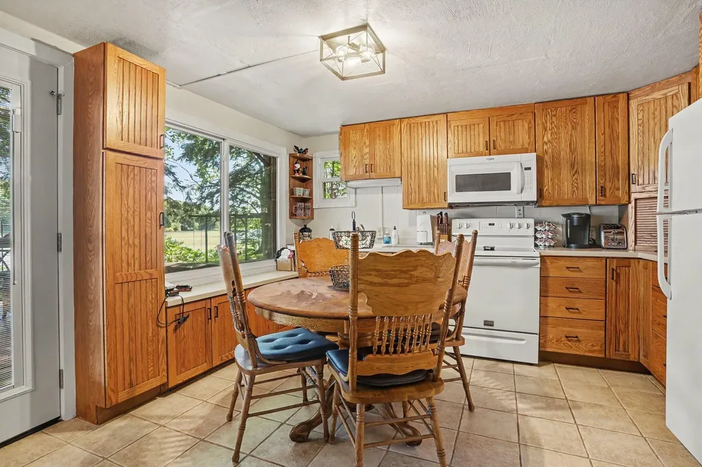 10041 County Road 215 Columbia Township MI 49056