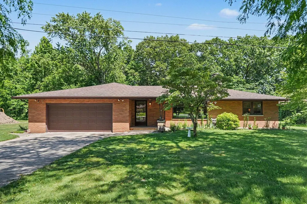 2489 Washington Avenue St. Joseph Charter Township MI 49085
