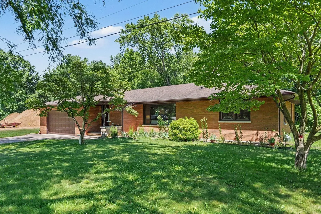 2489 Washington Avenue St. Joseph Charter Township MI 49085