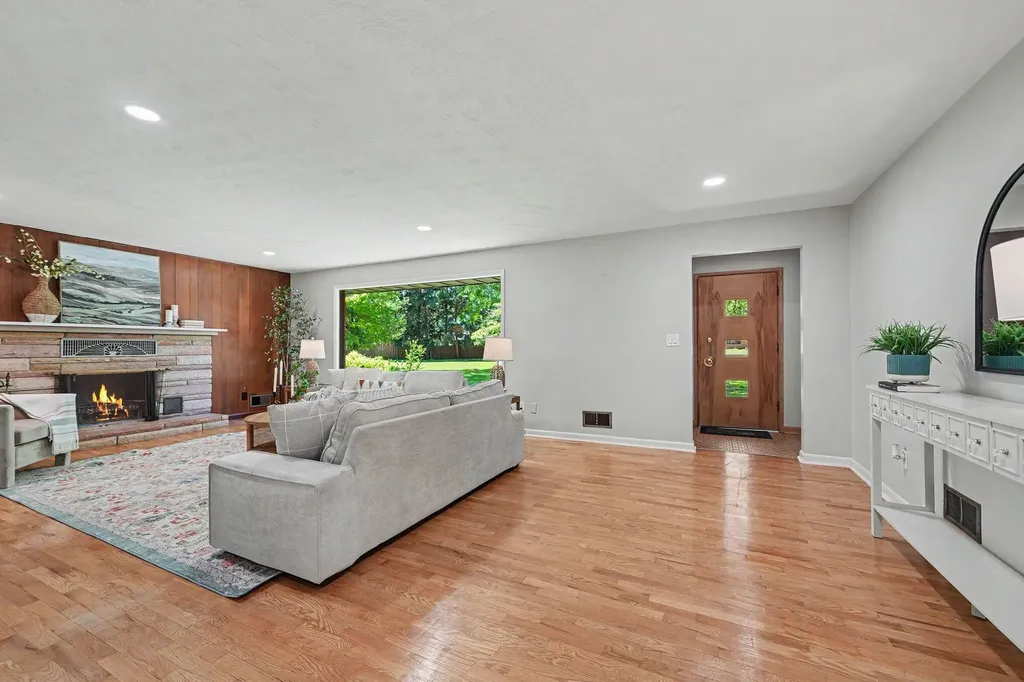 2489 Washington Avenue St. Joseph Charter Township MI 49085
